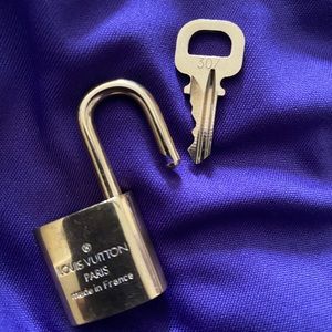 LV Brass Lock & Key #307
